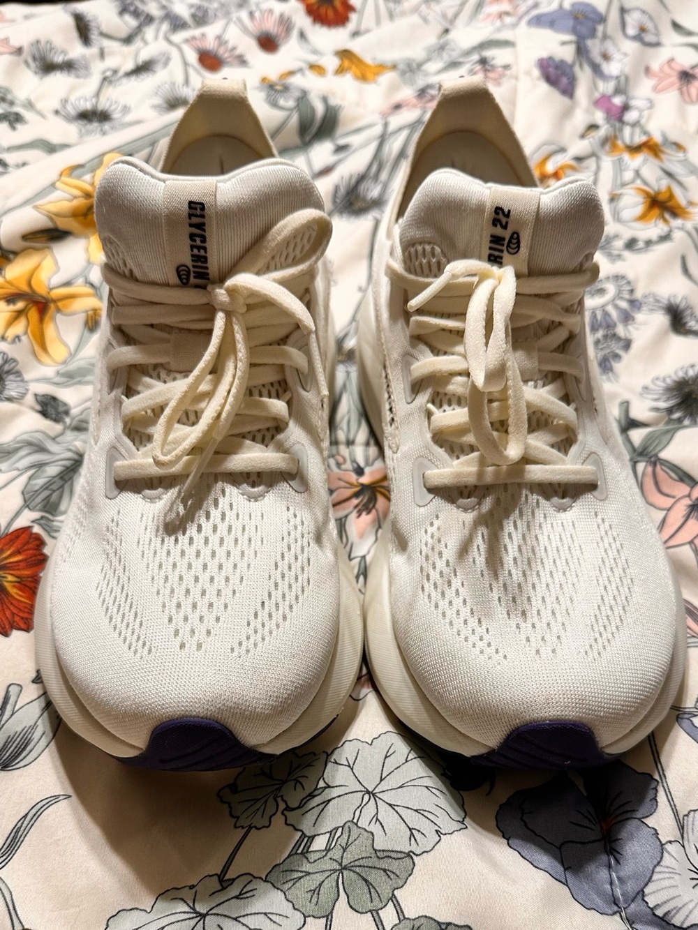 Women’s Lightweight Cream Running Sneakers